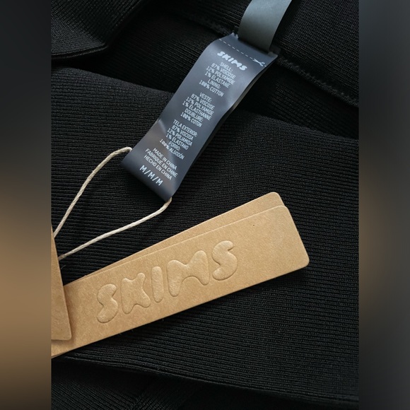 NWT Skims 2pc Bikini Swimsuit Onyx Size M - Picture 6 of 6